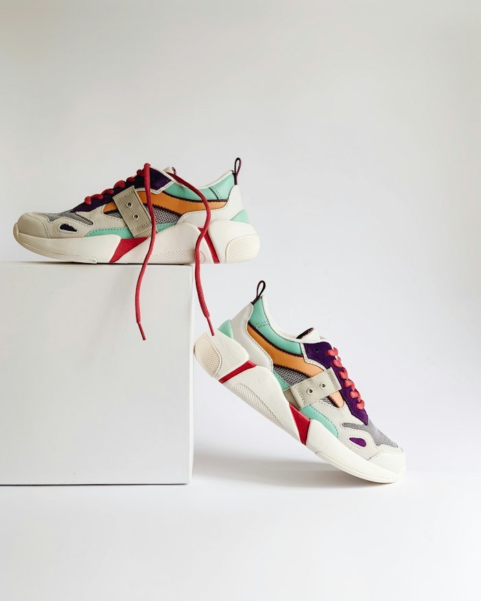 JuniorSprint Shock-Absorbing School Sneakers